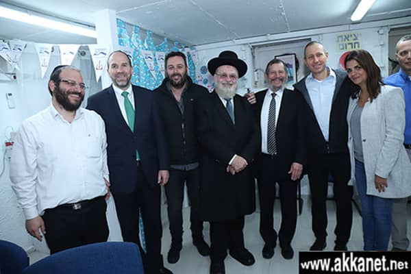 1630782376 42u1znlnw1