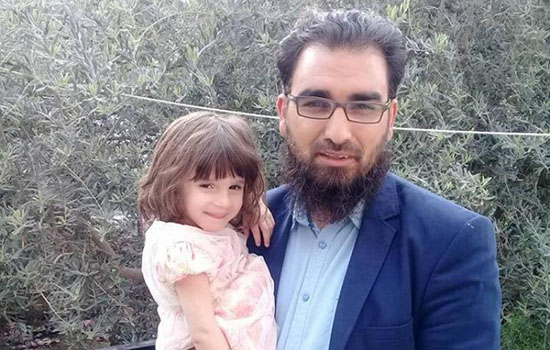 صورة ثائر وابنته