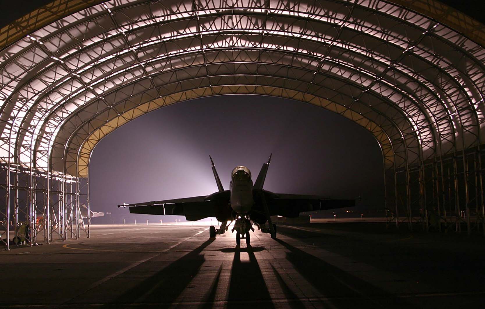 طائرة حربية