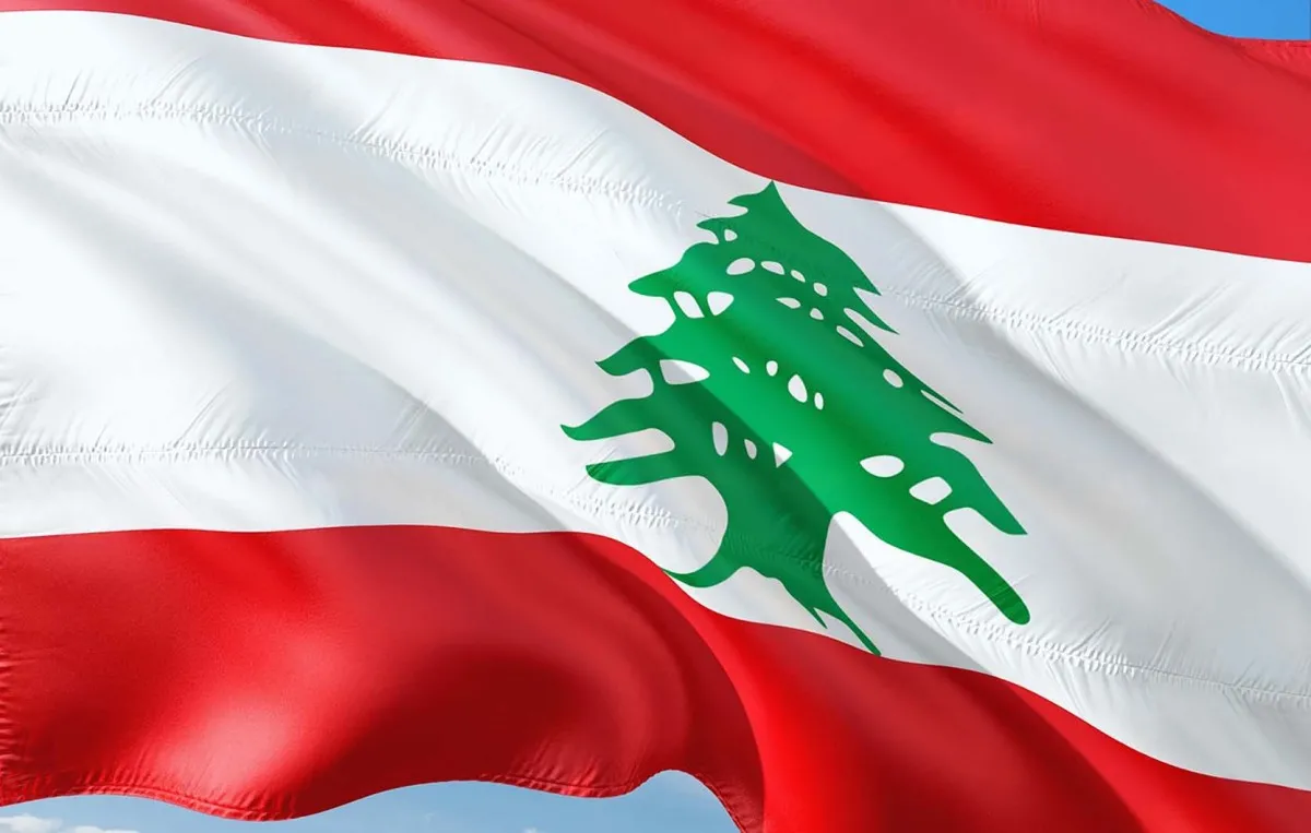 علم لبنان
