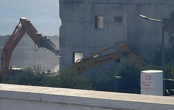 4d51493a 46cd 430d B9be 9757d38565f9