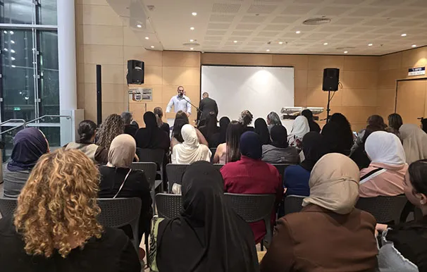 586513688 122231158574087671 4816247094574318759 N