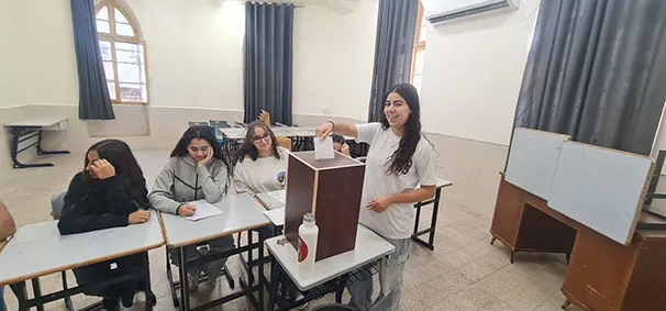 586735649 1336357054956428 3367441976807580047 N