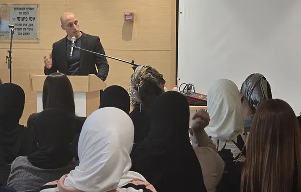 587480832 122231158556087671 264214710924233500 N