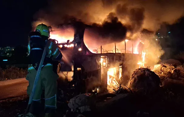 احتراق حافلة