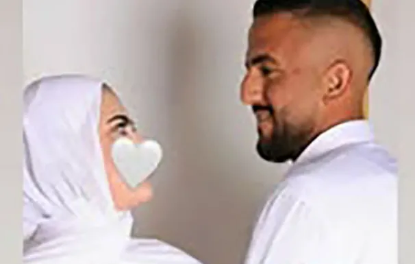 صورة بشرى وخطيبها