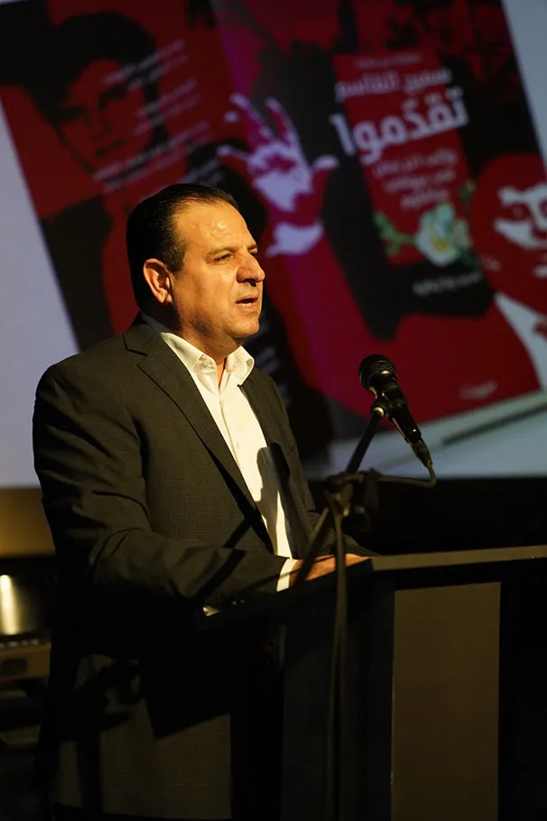 453854e8 D353 4fd7 A8d8 A0473bd2128a