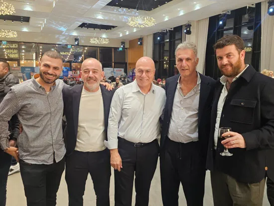 Cf16d262 5fbc 4418 9396 2547adc94617