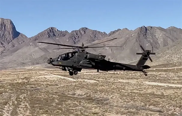 طائرة اباتشي امريكية