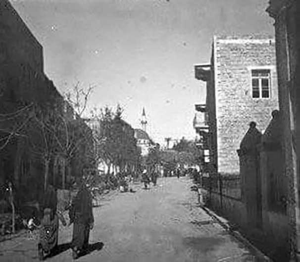 شارع صلاح الدين في عكا سنوات الاربعين 2 2