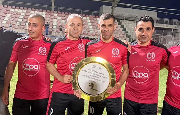 41443299 86f3 412e B2fc Ad14af869578