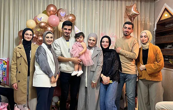 صورة آلاء عائلية