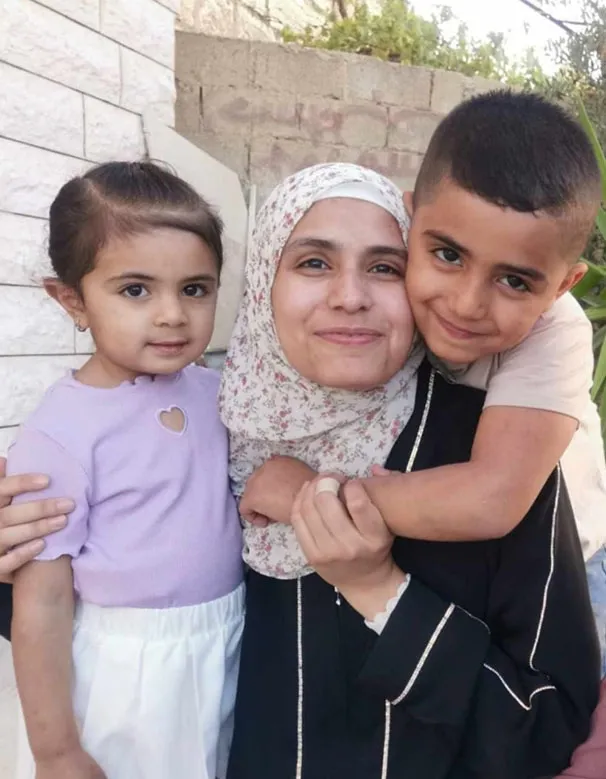صورة اليمامة وبرهوم وأيوش