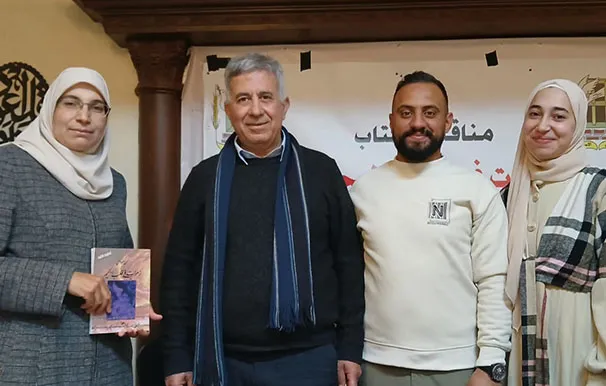 لمى خاطر وبنتها ونسيبها